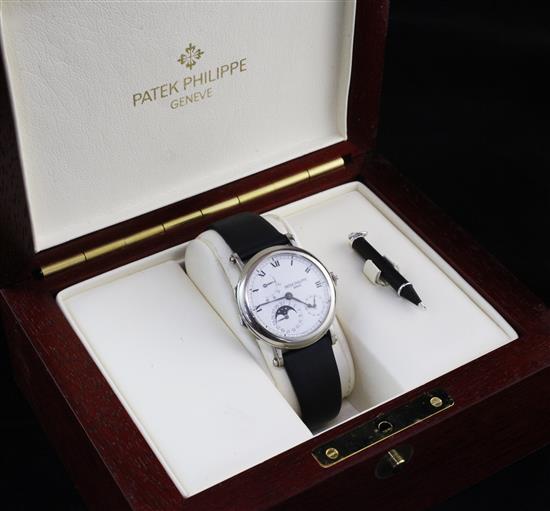 A gentlemans 18ct white gold Patek Philippe Officers wrist watch, model 5054G-001,